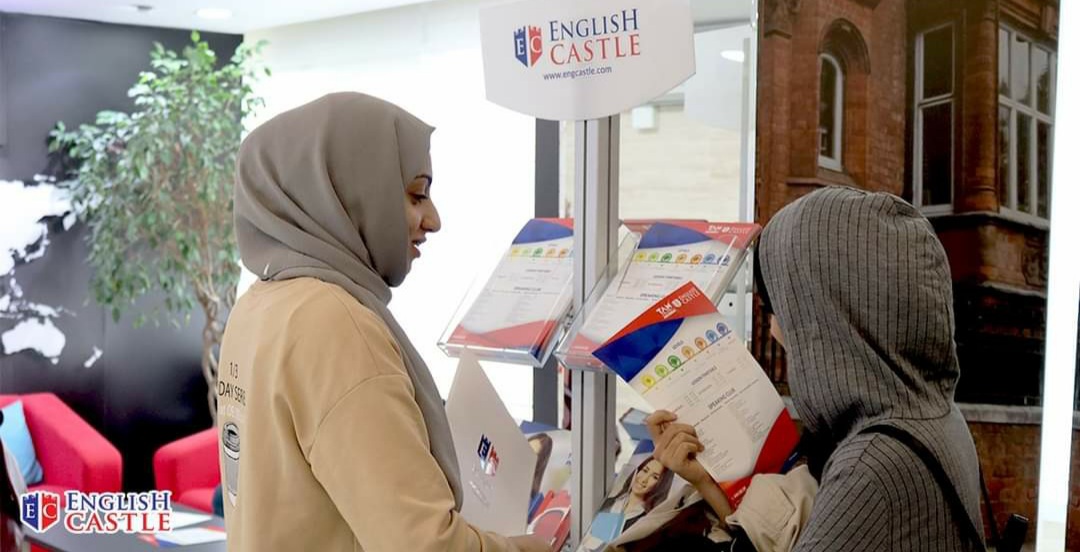 كيف أعد نفسي لمقابلة باللغة الإنجليزية؟