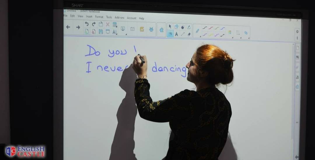 كيف أطور مستوى القراءة باللغة الإنجليزية لدي؟